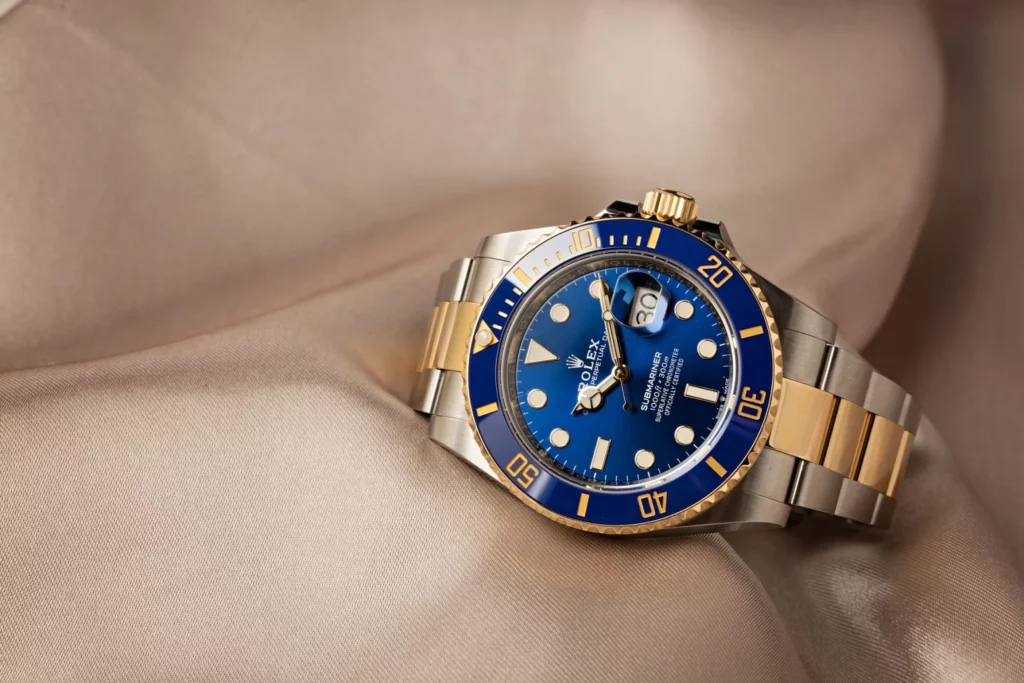 Rolex Submariner vs Explorer II quadrante blu bicolore Rolex Submariner vs Explorer II quadrante blu bicolore
