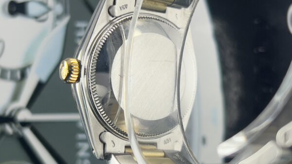 Rolex Datejust 31 31mm bicolore Ref. 6824 Ottime condizioni Garanziabox  Anno 1983 - immagine 19