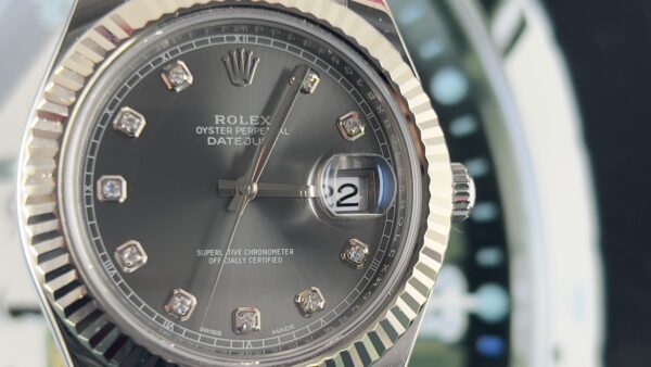Rolex Datejust II  orologio con quadrante in rodio e diamanti da 41 mm - immagine 2