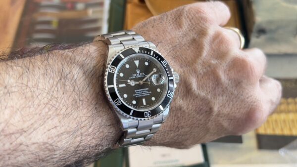 Rolex Submariner Date 16610 Usato (Ottimo) | Anno di produzione 2002 | Con scatola originale | Con documenti originali - immagine 33