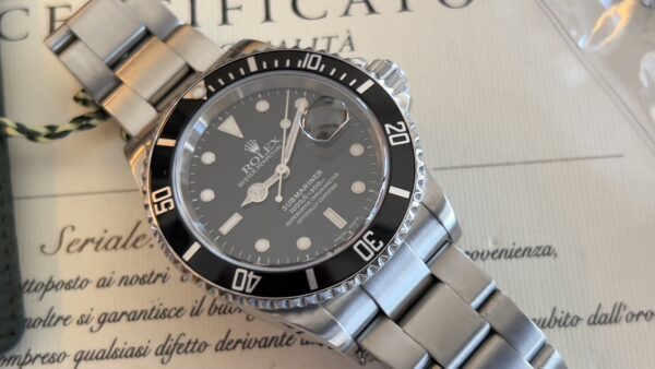 Rolex Submariner Date 16610 Usato (Ottimo) | Anno di produzione 2002 | Con scatola originale | Con documenti originali - immagine 13