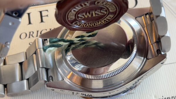 Rolex Submariner Date 16610 Usato (Ottimo) | Anno di produzione 2002 | Con scatola originale | Con documenti originali - immagine 14
