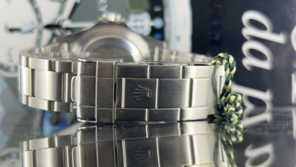 Rolex Submariner Date 16610 Usato (Ottimo) | Anno di produzione 2002 | Con scatola originale | Con documenti originali - immagine 29