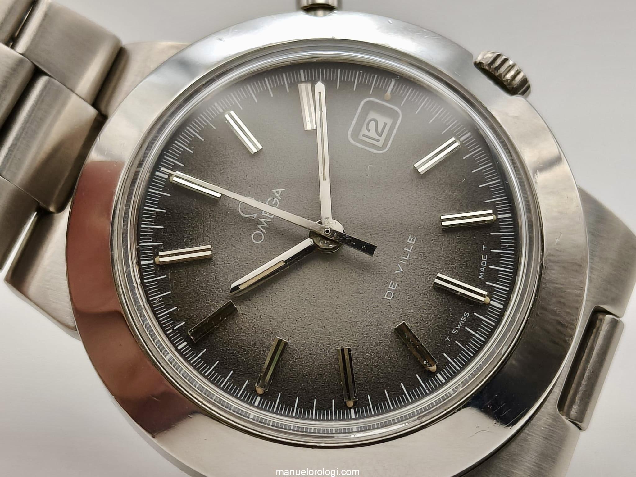 Omega Genève Chronostop 146.012 Smoke Dial